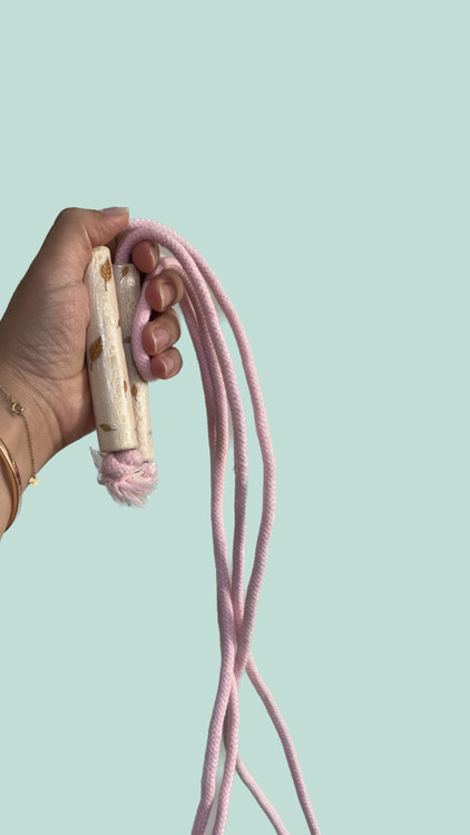 خرید اسباببازی چوبی طناب بازی با دسته های چوبی و بند قابل تنظیم پوتوس