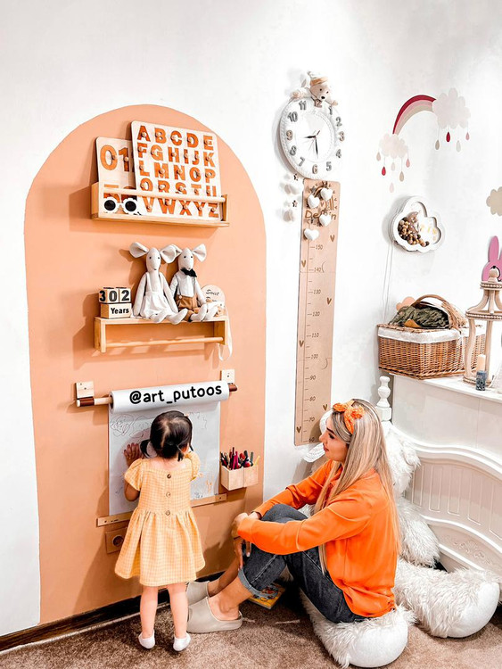 استند مینیمال نقاشی دیواری کودک چوبی پوتوس