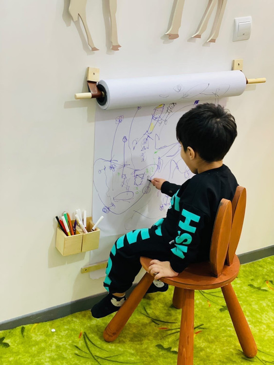 استند مینیمال نقاشی دیواری کودک چوبی پوتوس