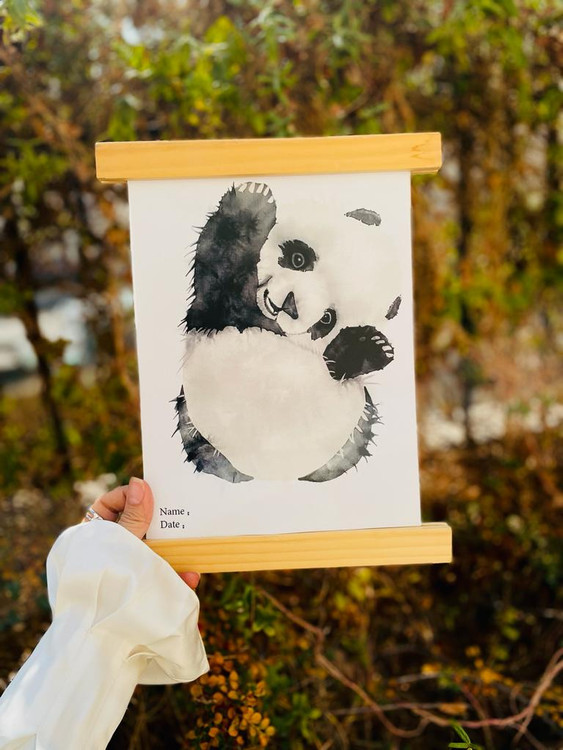 قاب یادگاری اثر پای کودک چوبی