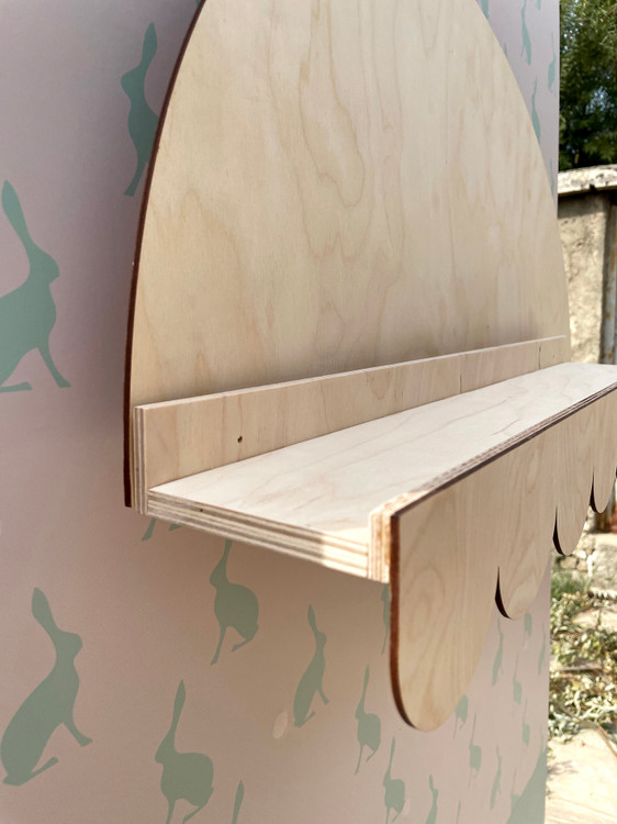 شلف دیواری طرح لبه کنگره پشت بلند(یک طرف کنگره)