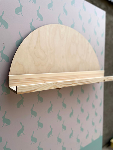 شلف دیواری طرح جلو لبه دار عریض